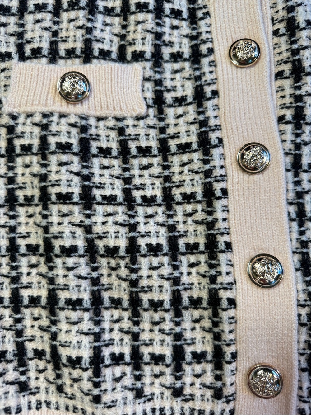 Black Cream Tweed Knit Cardigan Gold Crest Buttons XL Quiet Luxury - Picture 4 of 9